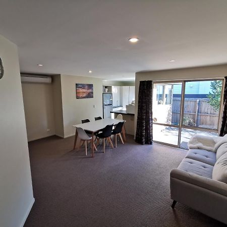Christchurch City Fringe Family Home Modern Private Room Крайстчерч Екстер'єр фото